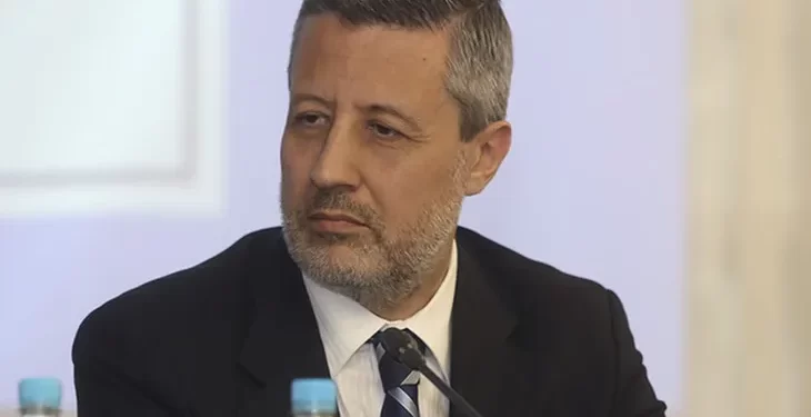 Curioso cambio de postura del  fiscal Villar: Ahora  avaló la prisión domiciliaria de Cristina Kirchner pero pidió cambiar su domicilio por seguridad