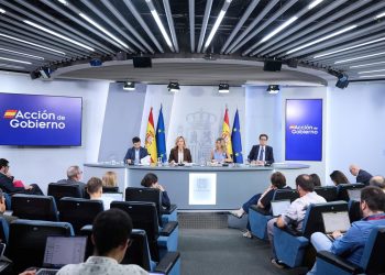 El Gobierno aprueba un crédito de 22 millones de euros para la atención de menores inmigrantes en Canarias, Baleares Ceuta y Melilla