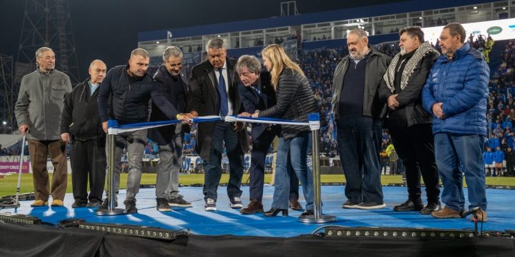 Godoy Cruz reinauguró su estadio y fue una fiesta