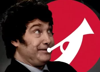 Javier Milei se despachó contra grupo Clarín: “El gran operador argentino”