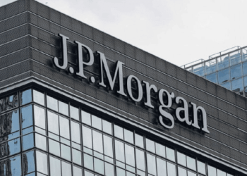 Positivo: JP Morgan apuesta por Argentina y recomienda invertir en Galicia, Vista Energy e YPF