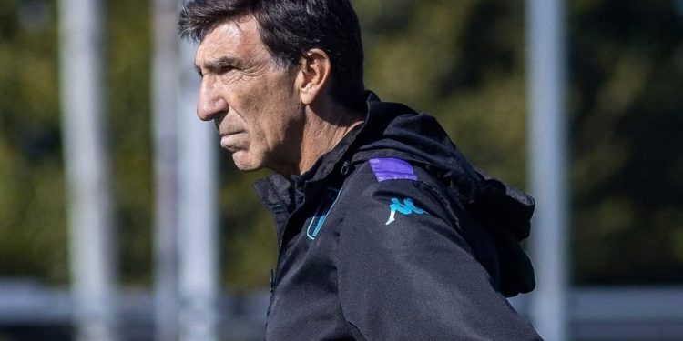 La formación de Racing contra Riestra: muchas bajas y un debut