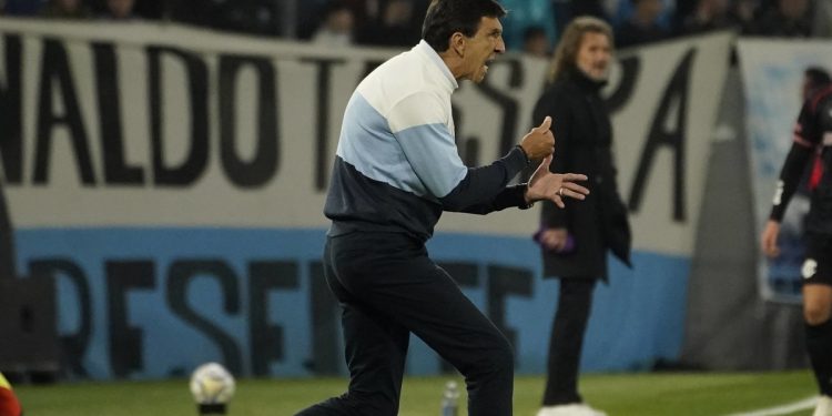 Las disculpas de Costas post partido con Barracas y “el aprendizaje”