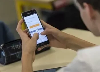 Neuquén: es ley la prohibición del uso de teléfonos celulares en las escuelas