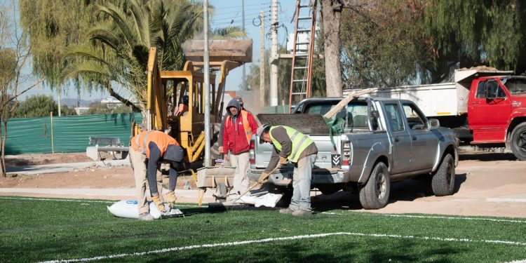 Ulpiano Suarez recorrió las obras de renovación de la Plaza Chamorro: “Va a ser una de las más lindas de la Ciudad”