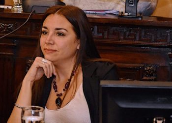 Una diputada mendocina busca combatir el adoctrinamiento en las aulas: de qué se trata el proyecto