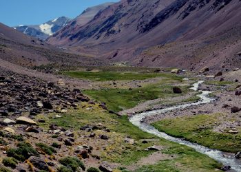 Vadillo denunció que la minera San Jorge quiere privatizar un arroyo de Uspallata