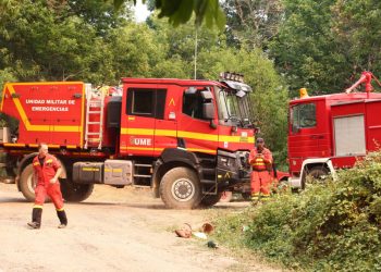 Una alerta a móviles pide abandonar las actividades recreativas en el entorno de Picos de Europa ante el riesgo de incendios