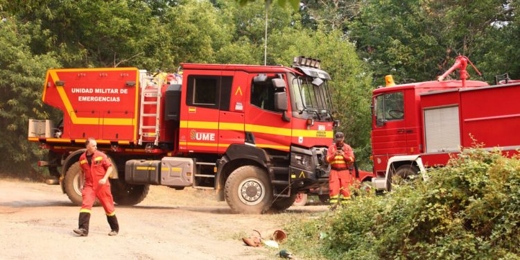 Una alerta a móviles pide abandonar las actividades recreativas en el entorno de Picos de Europa ante el riesgo de incendios