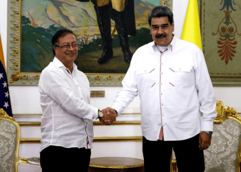 Venezuela despliega 15.000 efectivos en la frontera con Colombia en medio de tensiones con EE.UU.