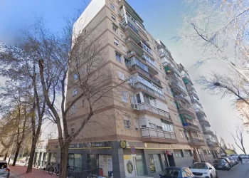 ¡Increíble milagro en Madrid! Hombre de 85 años sobrevive a caída desde un noveno piso