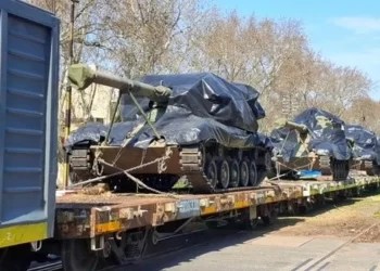 Defensa: Intento de robo a tren militar en Santa Fe genera debate por una custodia irresponsable y mal organizada