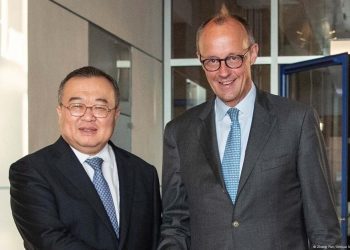 China detiene al destacado diplomático Liu Jianchao en medio de campaña anticorrupción