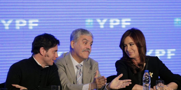 Juicio por YPF: EE.UU. tiene frenada temporalmente la entrega del paquete accionario, pero la apelación se complica