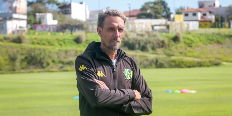 Charlier: de guardavidas de la Popular a enfrentar a Boca