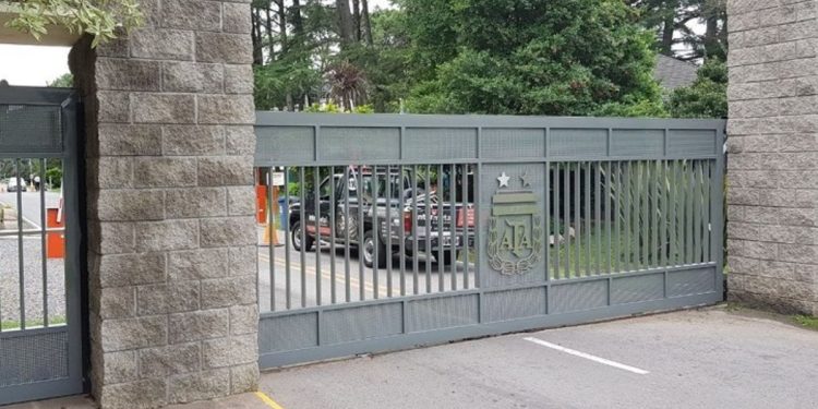 Cómo es el acuerdo entre Boca y la Selección en la disputa por un titular para Russo