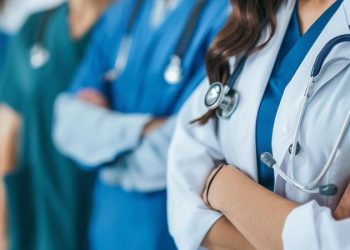 De los 141 médicos residentes convocados para el nuevo examen se presentaron 117