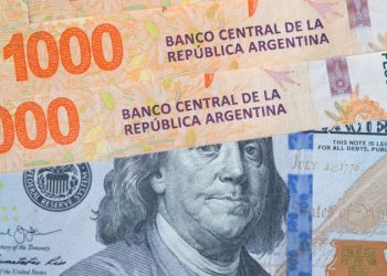 Dólar o plazo fijo: ¿en qué conviene invertir para no perder dinero?