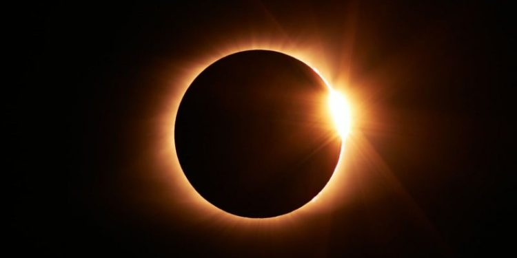 Eclipse solar del siglo: la NASA confirmó la fecha en la que el fenómeno astronómico tapará el sol por 7 minutos