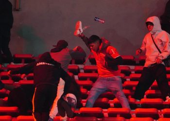 El embajador de Chile en Argentina: los detenidos, “un herido grave” y cómo se salvó un hincha que cayó de la tribuna