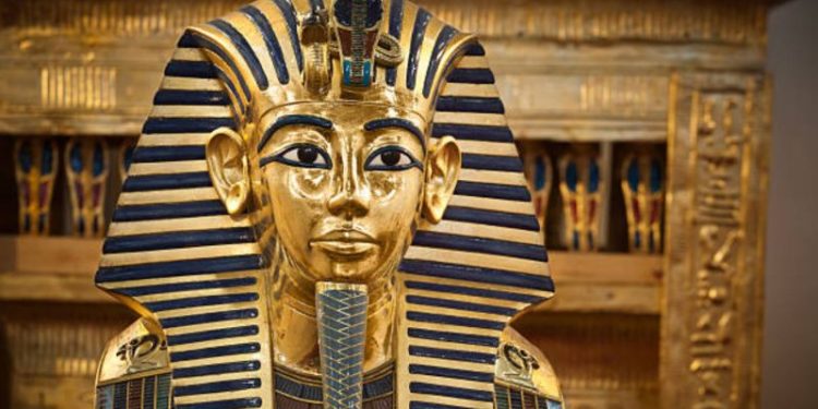 Encuentran una joya que pertenecía a Tutankamón y su nuevo destino pone en jaque 4000 años de historia