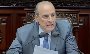 Francos atribuye a una “operación política” el caso ANDIS y defiende la respuesta oficial a la crisis del fentanilo