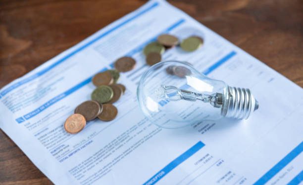 Usuarios denuncian aumentos ilegales en las facturas de electricidad