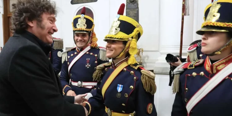 Milei conmemoró el 17 de agosto con un almuerzo junto a granaderos en Casa Rosada