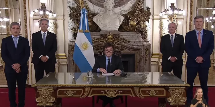 Milei en cadena nacional en vivo: Endurece su postura frente al Congreso y anuncia medidas para blindar el equilibrio fiscal