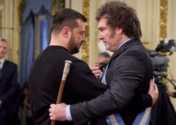 Milei llama a Zelenski y pone a Argentina en el tablero global ante la cumbre Trump-Putin en Alaska