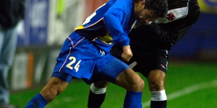 La banca de un DT de Inferiores de Boca a Riquelme ante el momento de crisis