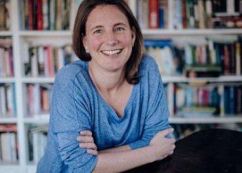 Natalia de Santiago, experta en finanzas: “Aunque podamos ahorrar poco, si lo hacemos bien podemos conseguir buenos resultados”