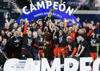 Un ex River, tres mayores de 40 y más: radiografía de Libertad, el primer escollo de Gallardo en la Libertadores