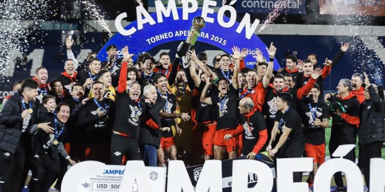 Un ex River, tres mayores de 40 y más: radiografía de Libertad, el primer escollo de Gallardo en la Libertadores