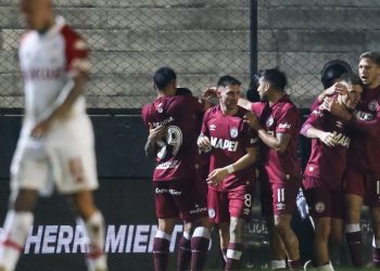 Videos: los golazos y polémicas en Lanús vs. Huracán