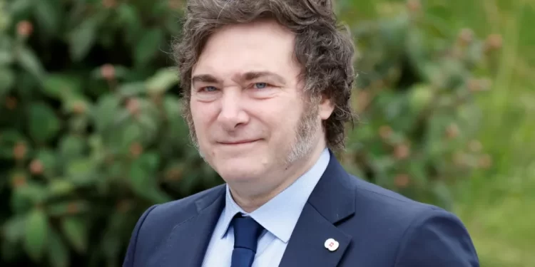 Milei pidió a los argentinos votar “por su propio bien” y defendió el rumbo económico