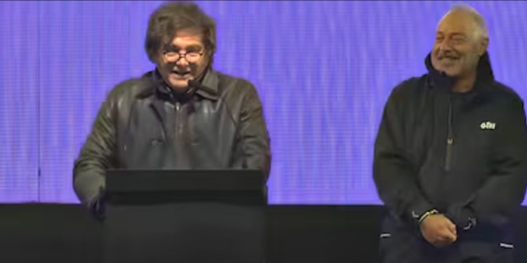 Cierre de campaña de Milei en Moreno marcado por incidentes y fuertes críticas