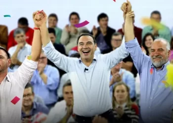 La derrota de LLA en Corrientes reaviva críticas a la estrategia del tándem Karina-Lule y expone el costo del escándalo ANDIS