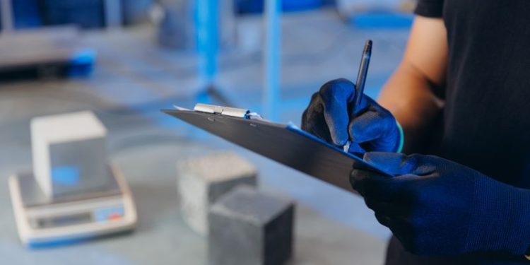 Alerta sanitaria: exigen el retiro urgente de una droga contra el cáncer y clausuran laboratorio