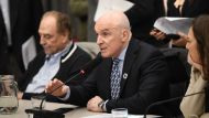 La oposición acorrala al Gobierno con un dictamen para el Garrahan y quiere remover a Espert