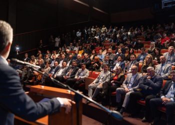 Cornejo: “Sin reformas laborales, impositivas y de coparticipación, el sector privado no crecerá”