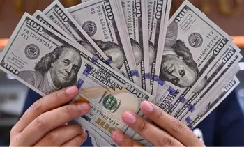 Gobierno vendió US$500 Millones para frenar al Dólar y el Riesgo País se disparó a los 900 puntos