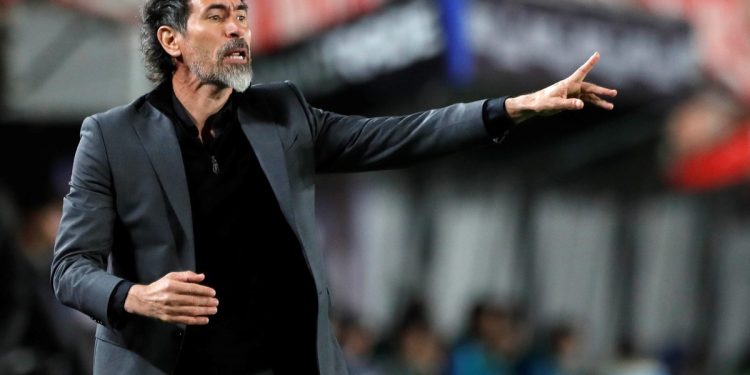 Domínguez, tras la eliminación de Estudiantes: de “estuvimos a la altura” a “los maniatamos”