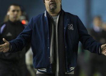 El consejo de Caruso Lombardi a Tevez en medio del duro presente de Talleres