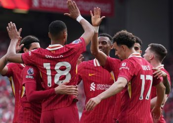 El curioso arranque del Liverpool: todos triunfos sobre la hora