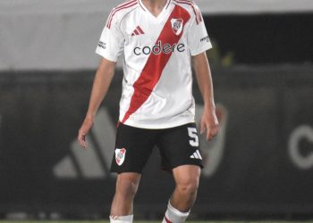 El juvenil número 47 que debuta en River con Gallardo