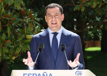 Juanma Moreno renuncia a la quita de deuda a Andalucía: «Es una operación política de Pedro Sánchez para mantenerse en el poder»