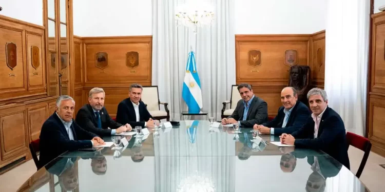 Gobernadores aliados celebran la cadena nacional de Milei y llaman a “dar vuelta la página” en las urnas