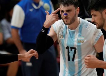 Luciano Vicentín, figura en el triunfazo del vóley ante Francia con Olé: “Me voy a dormir contento”