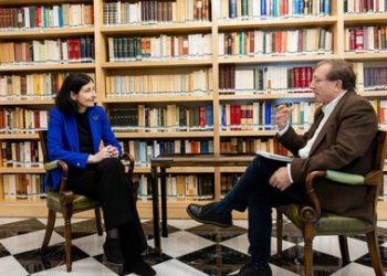 María Cristina Clemente, notaria: “Si no hacéis testamento, tus suegros heredarán parte de tu casa, aunque la paguéis entre los dos”